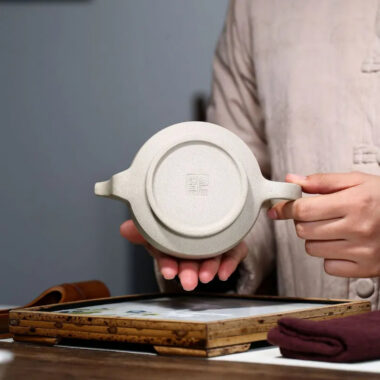 Yixing Zisha Teapot [Shang Xin Qiao] (Bai Duan Ni – 300ml)
