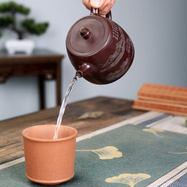 Yixing Zisha Teapot [Shanshui Han Duo] (Zi Ni – 400ml)