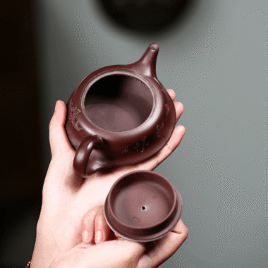 Yixing Zisha Teapot [Shanshui Quhu] (Zi Ni – 190ml)