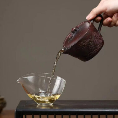 Yixing Zisha Teapot [Shanshui Wadang] (Shi Hong High Temperature Fired – 240ml)