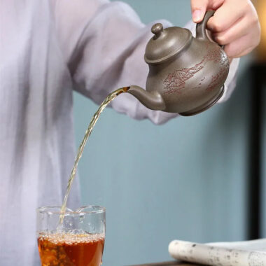 Yixing Zisha Teapot [Shen Deng Yu Hu] (Xue Ke Qing Duan Ni – 310ml)