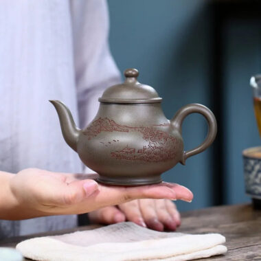 Yixing Zisha Teapot [Shen Deng Yu Hu] (Xue Ke Qing Duan Ni – 310ml)