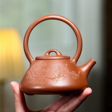 Yixing Zisha Teapot [Shi Piao Tiliang] (Hong Jiang Po Ni – 250ml)