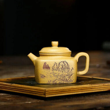 Yixing Zisha Teapot [Sifang Dezhong] (Huangjin Duan Ni – 220ml)