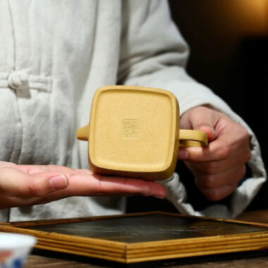 Yixing Zisha Teapot [Sifang Dezhong] (Huangjin Duan Ni – 220ml)