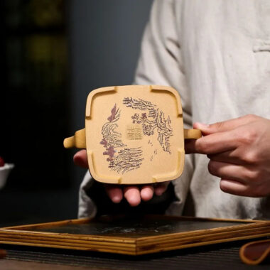 Yixing Zisha Teapot [Sifang Guling] (Huangjin Duan NI – 280ml)