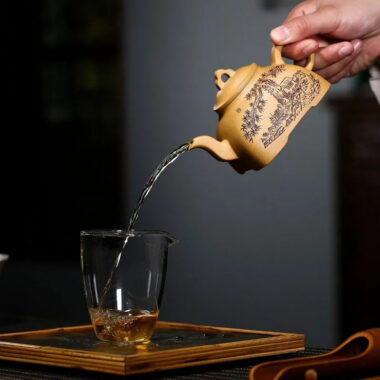 Yixing Zisha Teapot [Sifang Guling] (Huangjin Duan NI – 280ml)