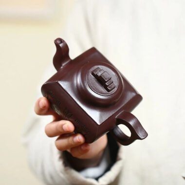 Yixing Zisha Teapot [Sifang Xiangrui] (Di Cao Qing – 270ml)