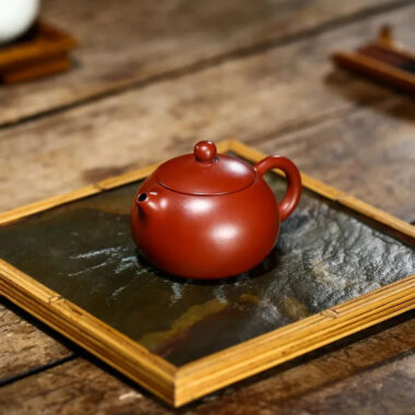 Yixing Zisha Teapot [Small Xishi Pot] (Dahongpao – 120ml)