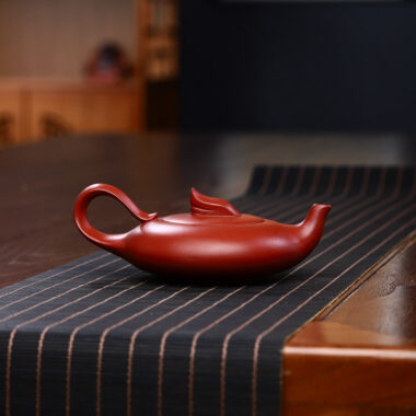 Yixing Zisha Teapot [Smooth & Fine] Painted/Plain (Dahongpao – 200ml)
