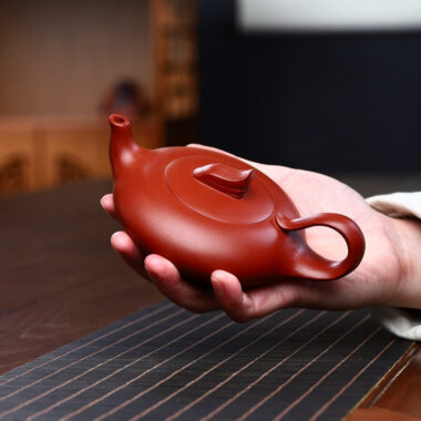 Yixing Zisha Teapot [Smooth & Fine] Painted/Plain (Dahongpao – 200ml)