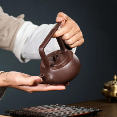 Yixing Zisha Teapot [Smooth & Fine Tiliang] (Zi Ni – 400ml)