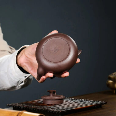 Yixing Zisha Teapot [Smooth & Fine Tiliang] (Zi Ni – 400ml)