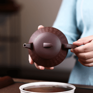 Yixing Zisha Teapot [Smooth & Fine] (Zi Ni – 230ml)