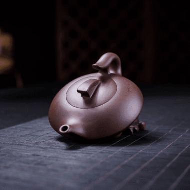 Yixing Zisha Teapot [Smooth & Fine] (Zi Ni – 240ml)