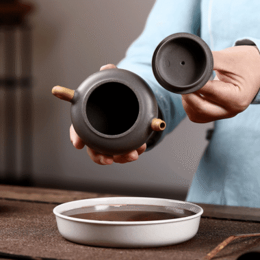 Yixing Zisha Teapot [Taihu Stone Qingyi] (Qinghua Duan Ni – 200ml)