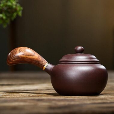 Yixing Zisha Teapot [Tang Yu Side Handle Pot]  (Zi Ni – 220ml)