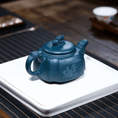 Yixing Zisha Teapot [The Dragon] (Tian Qing Ni – 300ml)