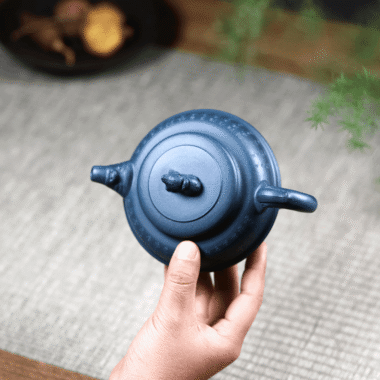 Yixing Zisha Teapot [The Dragon] (Tian Qing Ni – 340ml)