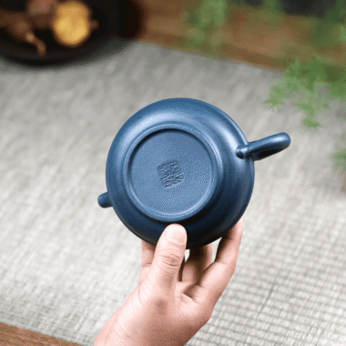 Yixing Zisha Teapot [The Dragon] (Tian Qing Ni – 340ml)