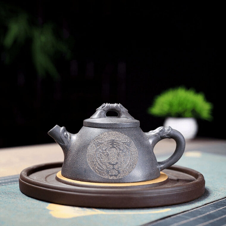 Yixing Zisha Teapot [The King] (Qing Duan Ni – 190ml)