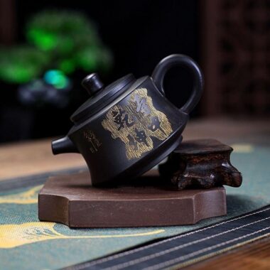 Yixing Zisha Teapot [The Universe] (Hei Zhu Ni – 150ml)