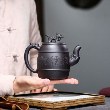 Yixing Zisha Teapot [Xiangrui] (Hei Ni – 420ml)