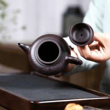 Yixing Zisha Teapot [Xiao Ying] (Lao Zi Ni – 260ml)