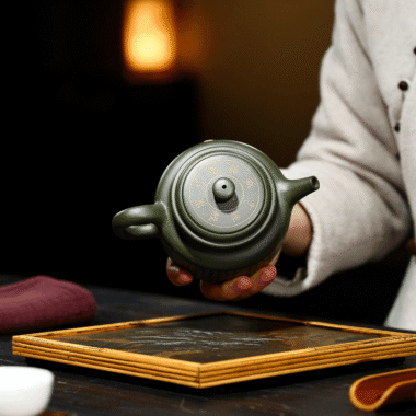 Yixing Zisha Teapot [Xinjing De Zhong] (Lu Ni – 300ml)