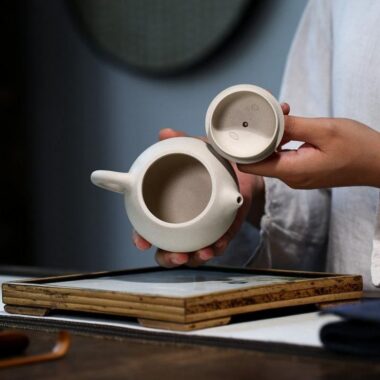 Yixing Zisha Teapot [Xishi Pot] (Bai Duan Ni – 280ml)
