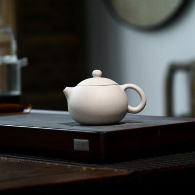 Yixing Zisha Teapot [Xishi Pot] (Bai Duan Ni – 280ml)