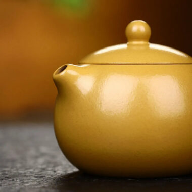 Yixing Zisha Teapot [Xishi Pot] (Huangjin Zhu Ni – 150ml)