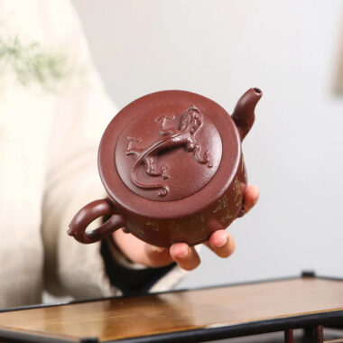 Yixing Zisha Teapot [Yu Hai You Long] (Di Cao Qing – 280ml)