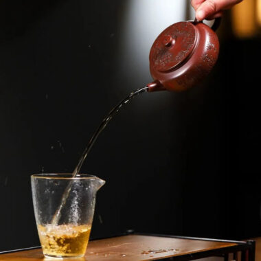 Yixing Zisha Teapot [Zhou Pan] (Zi Zhu Ni – 200ml)