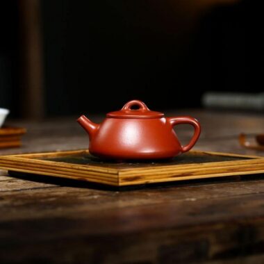 Yixing Zisha Teapot [Ziye Shi Piao] (Dahongpao – 200ml)