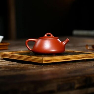 Yixing Zisha Teapot [Ziye Shi Piao] (Dahongpao – 200ml)