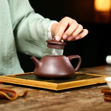 Yixing Zisha Teapot [Ziye Shi Piao] (Zi Ni – 240ml)