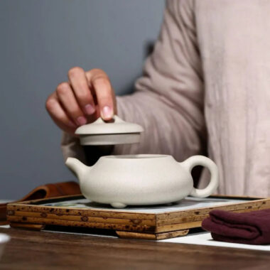 YixingZisha Teapot [Hantang Shi Piao] (Bai Duan Ni – 300ml)