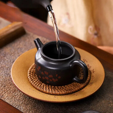 Full Handmade Yixing Zisha Teapot [An Xiang] 1 Pot 5 Cups Set (Shi Huang – 280ml)