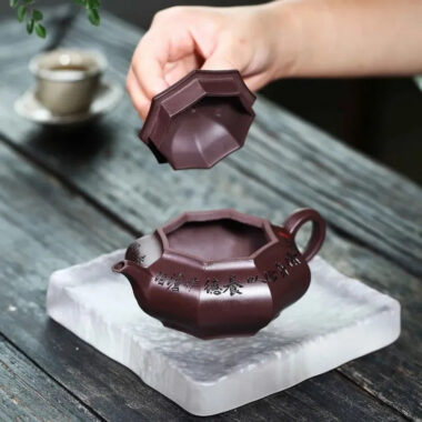 Full Handmade Yixing Zisha Teapot [Bafang Fuyun] (Zi Jia Ni – 245ml)