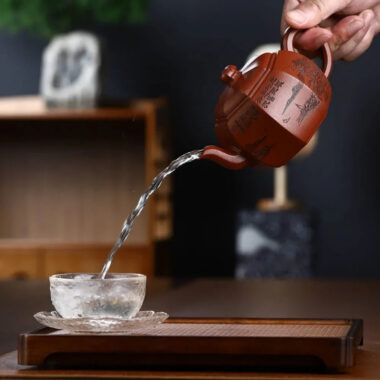 Full Handmade Yixing Zisha Teapot [Bafang Lai Cai Pot] (Hong Pi Long – 280ml)