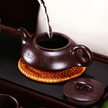 Full Handmade Yixing Zisha Teapot [Cheng Feng Po Lang] 1 Pot 5 Cups Set (Lao Zi Ni – 320ml)