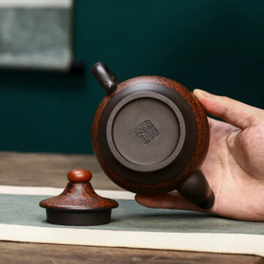 Full Handmade Yixing Zisha Teapot [Dancing Phoenix] (Hei Jiao Ni – 350ml)