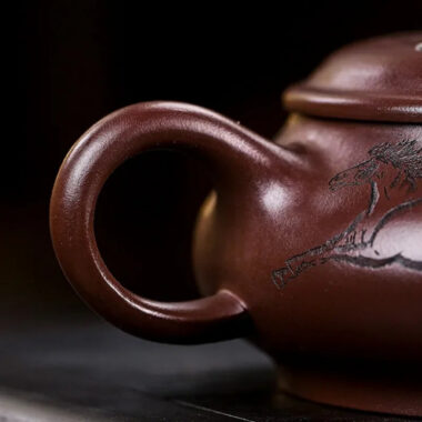 Full Handmade Yixing Zisha Teapot [Eight Horses] (Lao Zi Ni – 280ml)