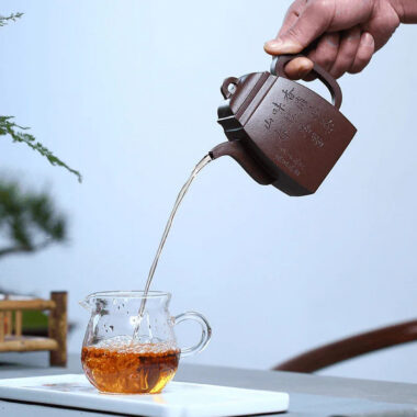 Full Handmade Yixing Zisha Teapot [Han Fang] (Lao Zi Ni – 270ml)