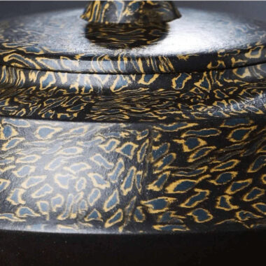 Full Handmade Yixing Zisha Teapot [Jin Qian Bao] (Hei Jiao Ni – 340ml)