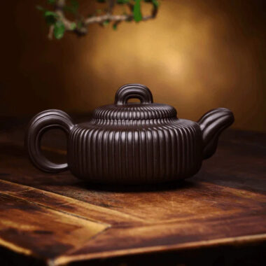 Full Handmade Yixing Zisha Teapot [Jin Wen Biyu] (Meigui Zi Ni – 300ml)