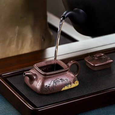 Full Handmade Yixing Zisha Teapot [Jinxiu Shanhe] (Ziyu Jin Sha – 220ml)
