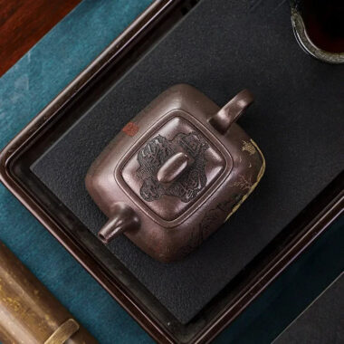 Full Handmade Yixing Zisha Teapot [Jinxiu Shanhe] (Ziyu Jin Sha – 220ml)