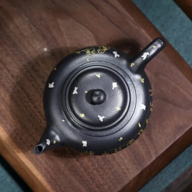 Full Handmade Yixing Zisha Teapot [Jixiang Xiao Ying] (Hei Luolan – 120ml)